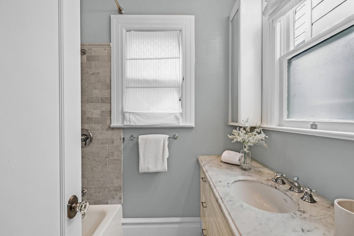 Detail Gallery Image 20 of 31 For 2327 Divisadero St, San Francisco,  CA 94115 - 3 Beds | 2 Baths