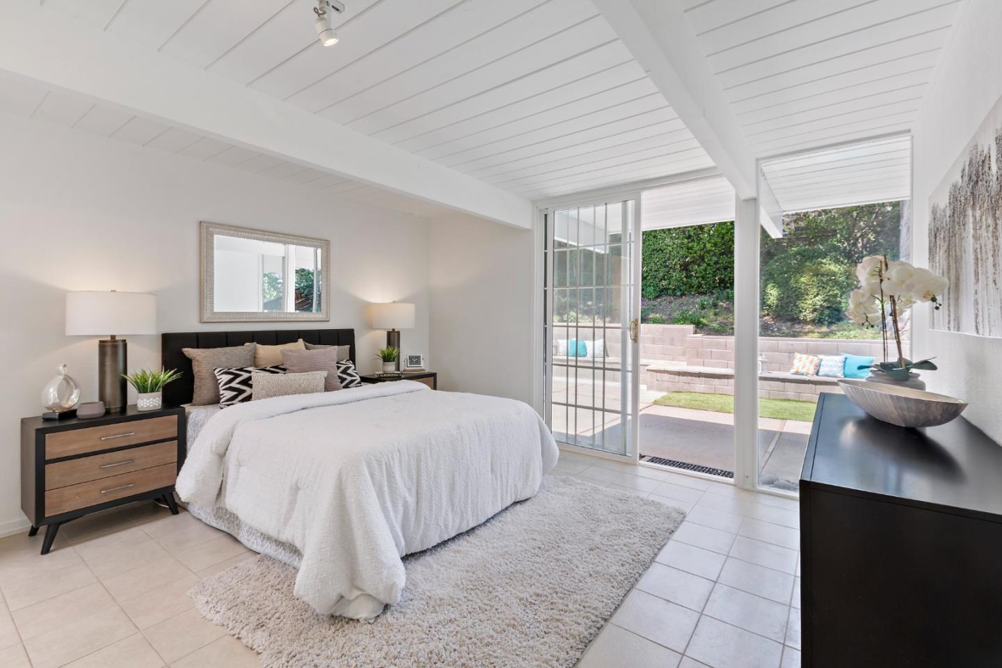 Detail Gallery Image 13 of 31 For 1484 Forge Rd, San Mateo,  CA 94402 - 4 Beds | 2 Baths