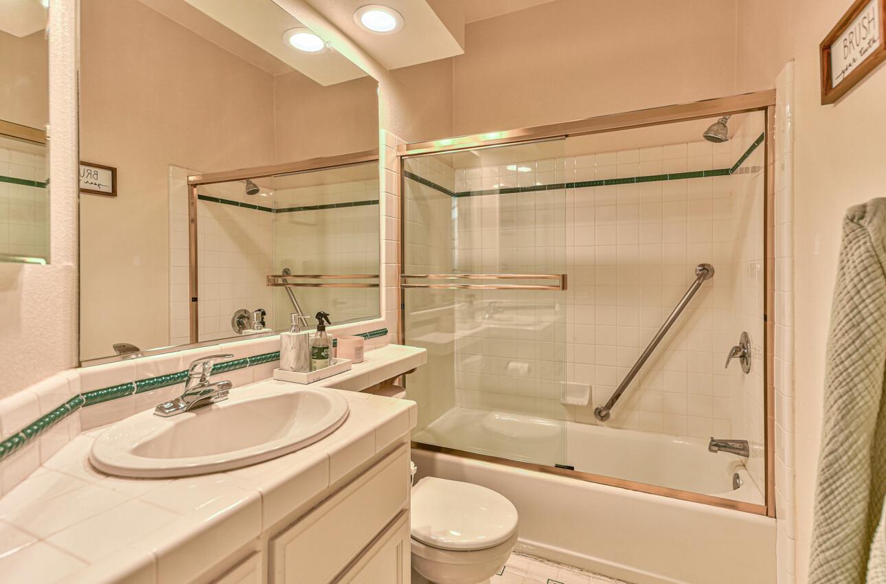 Detail Gallery Image 28 of 31 For 26210 Acclaim Ct, Salinas,  CA 93908 - 3 Beds | 2 Baths