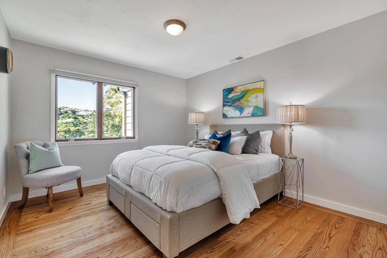 Detail Gallery Image 21 of 95 For 2611 Coronet Blvd, Belmont,  CA 94002 - 3 Beds | 2 Baths