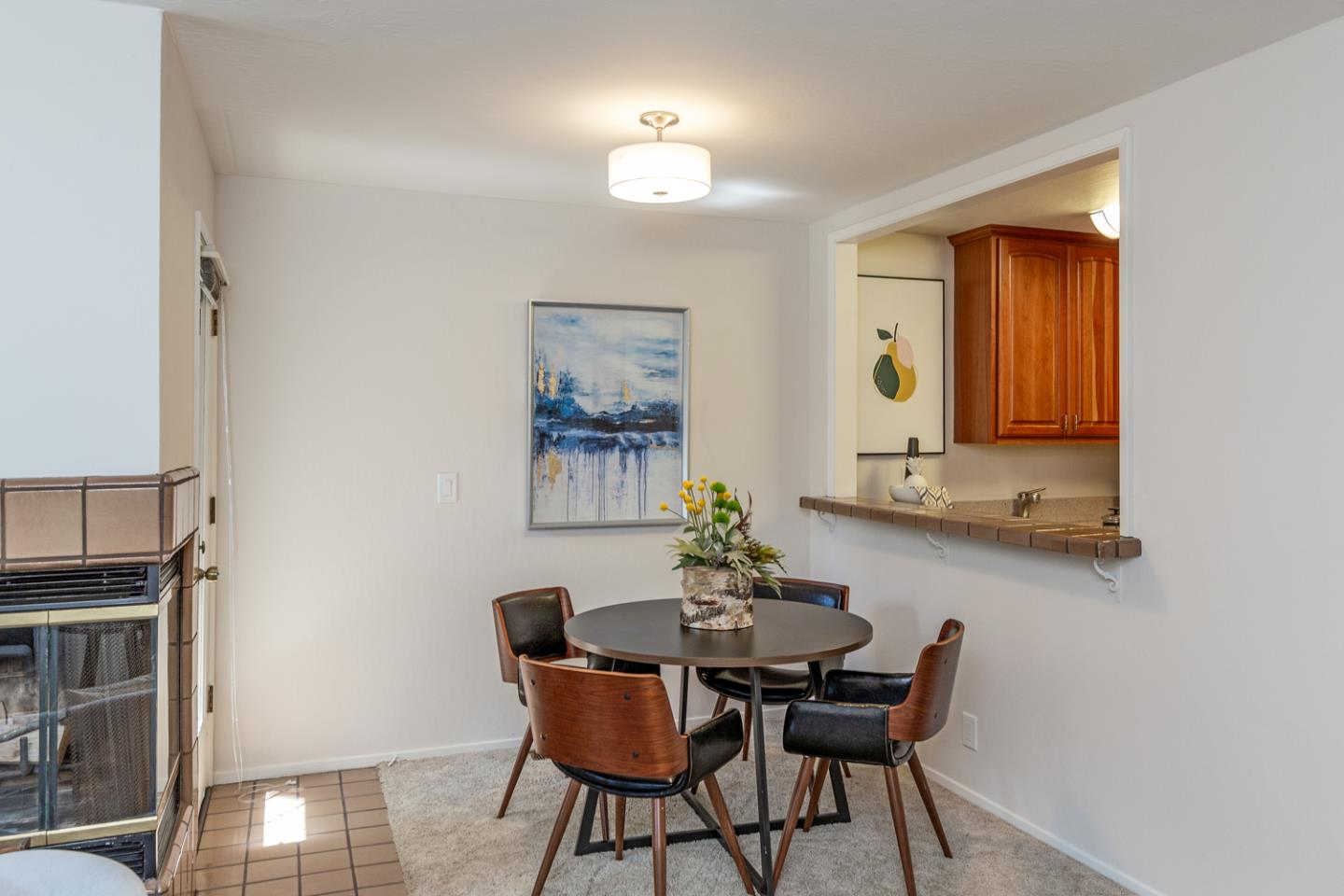 Detail Gallery Image 6 of 23 For 1983 San Luis Ave #18,  Mountain View,  CA 94043 - 2 Beds | 2/1 Baths
