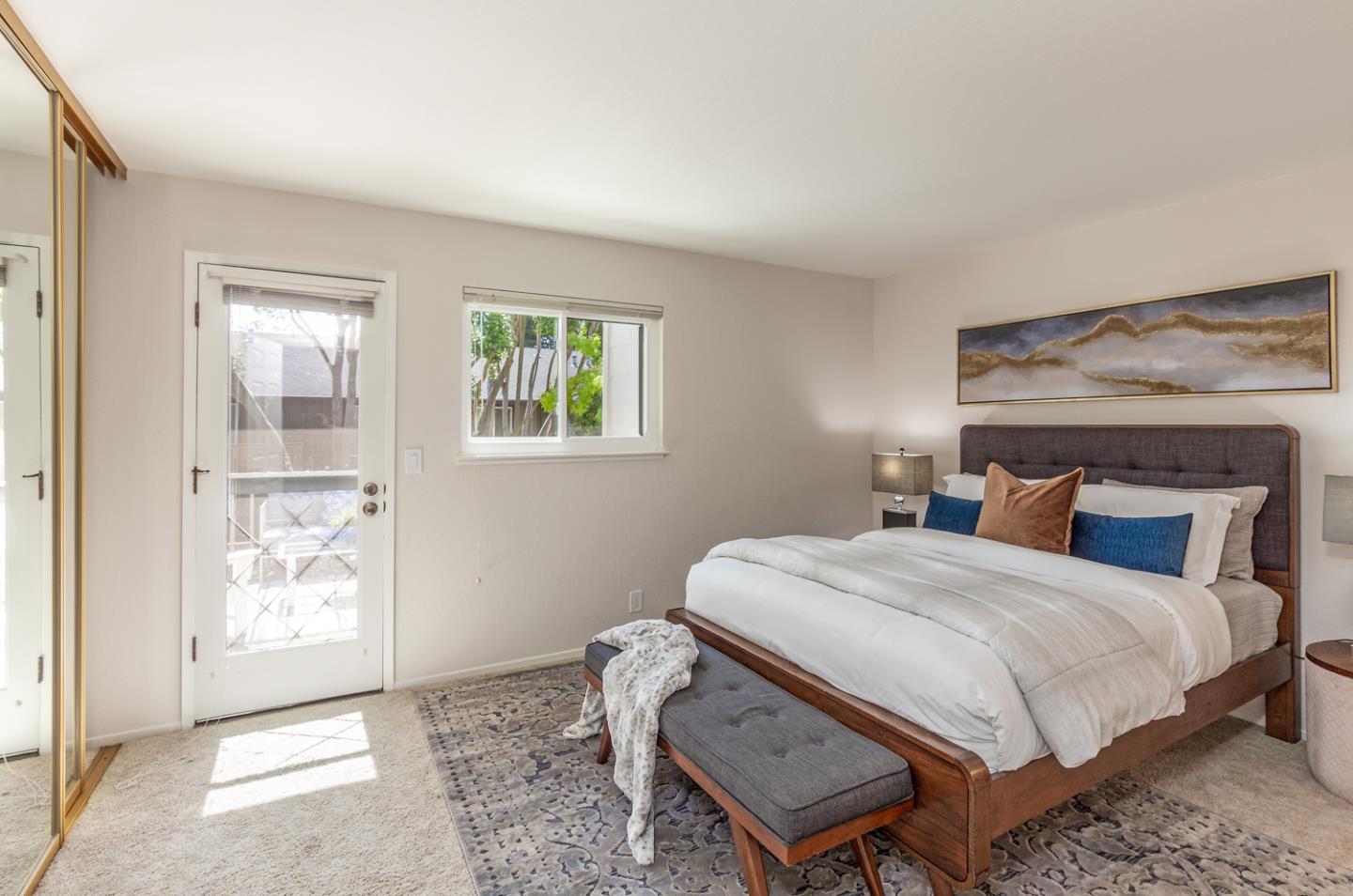 Detail Gallery Image 9 of 23 For 1983 San Luis Ave #18,  Mountain View,  CA 94043 - 2 Beds | 2/1 Baths