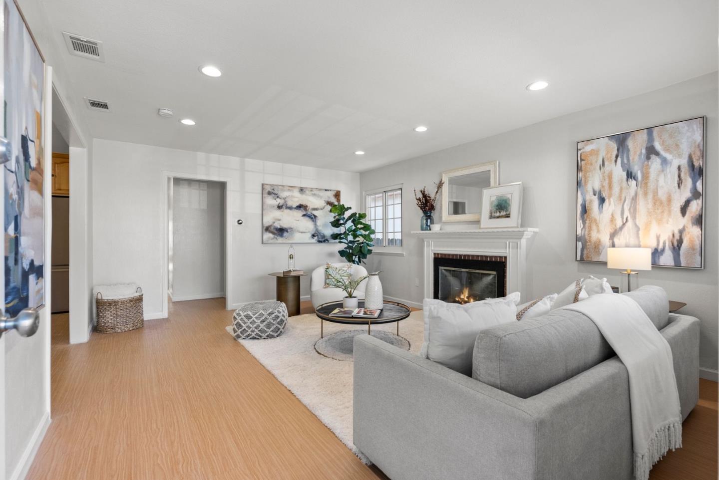 Detail Gallery Image 2 of 24 For 829 2nd Ave, San Bruno,  CA 94066 - 3 Beds | 2 Baths