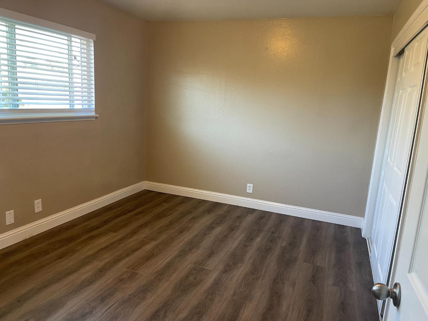 Detail Gallery Image 10 of 17 For 755 E Duane Ave, Sunnyvale,  CA 94085 - 2 Beds | 1 Baths
