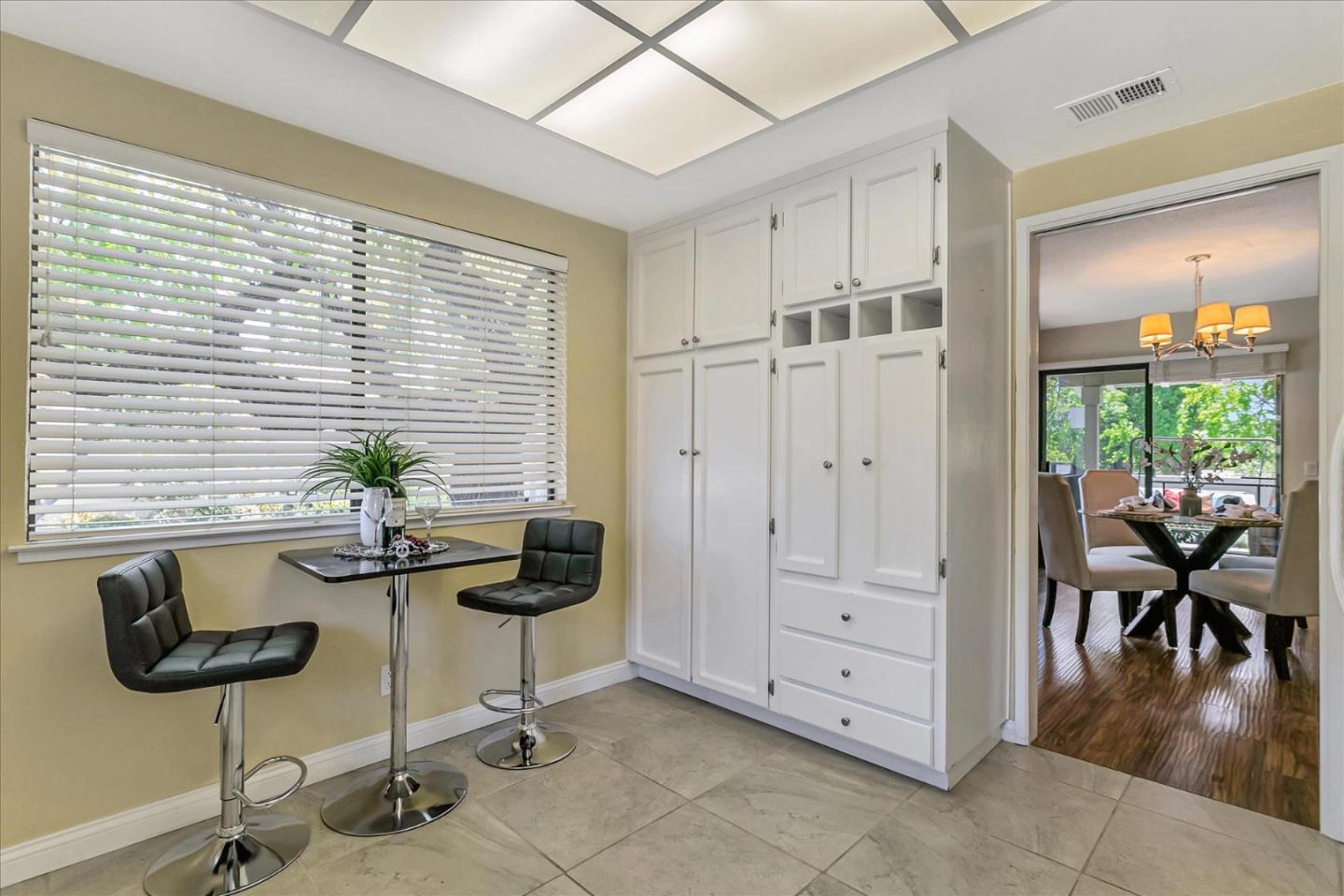 Detail Gallery Image 8 of 40 For 8339 Colombard Ct, San Jose,  CA 95135 - 2 Beds | 2 Baths