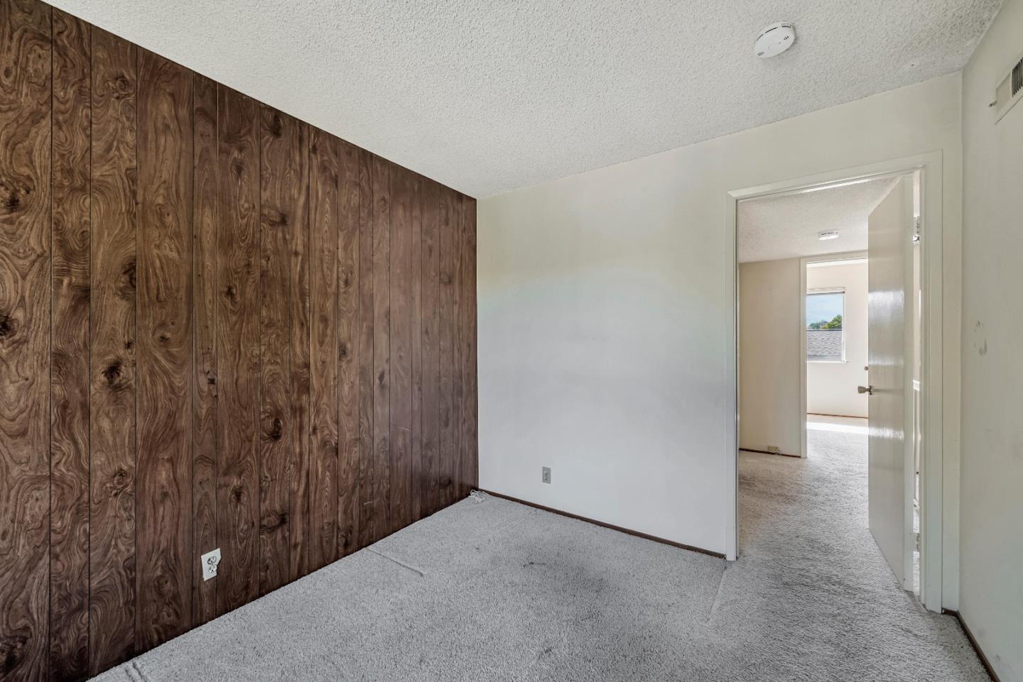 Detail Gallery Image 15 of 26 For 1667 New Brunswick Ave, Sunnyvale,  CA 94087 - 3 Beds | 2/1 Baths