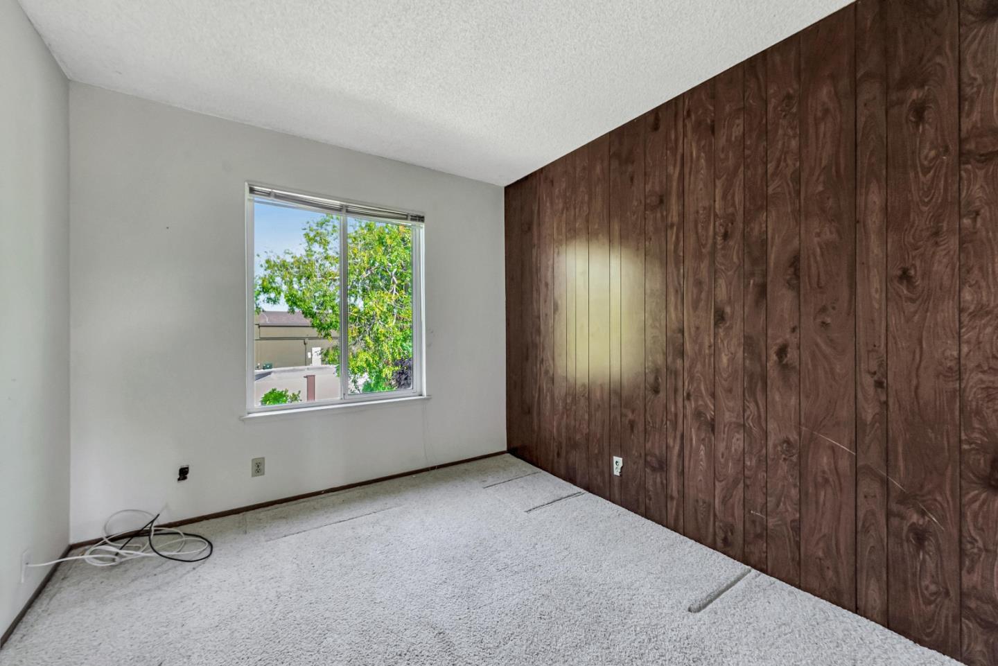 Detail Gallery Image 16 of 26 For 1667 New Brunswick Ave, Sunnyvale,  CA 94087 - 3 Beds | 2/1 Baths