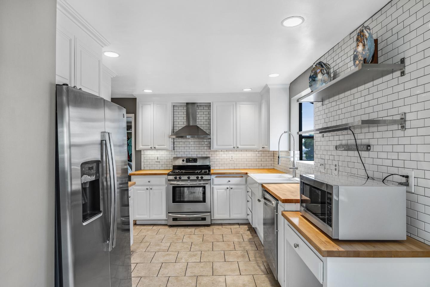 17210 President Dr, Castro Valley, CA 94546 photo 8