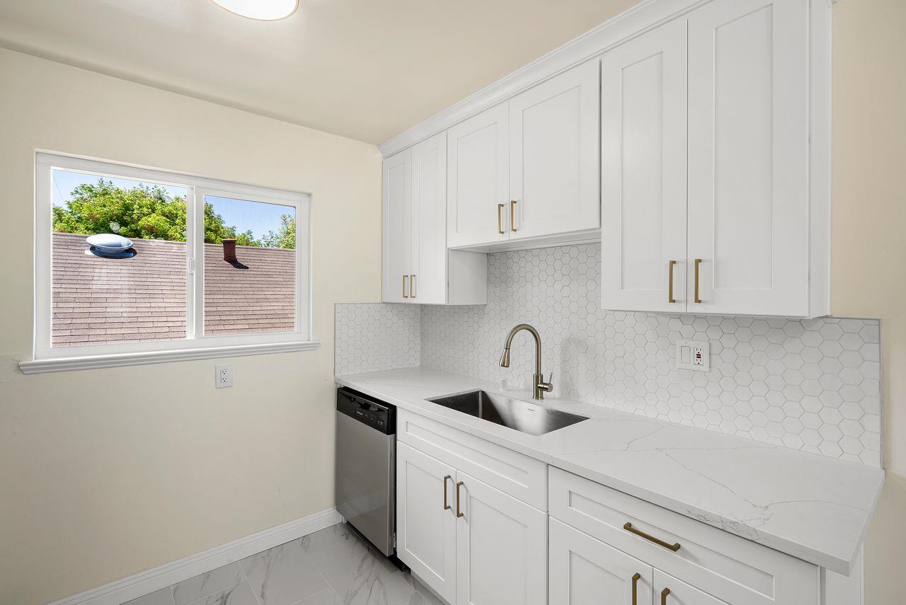 Detail Gallery Image 15 of 29 For 470 S Buena Vista Ave, San Jose,  CA 95126 - – Beds | – Baths