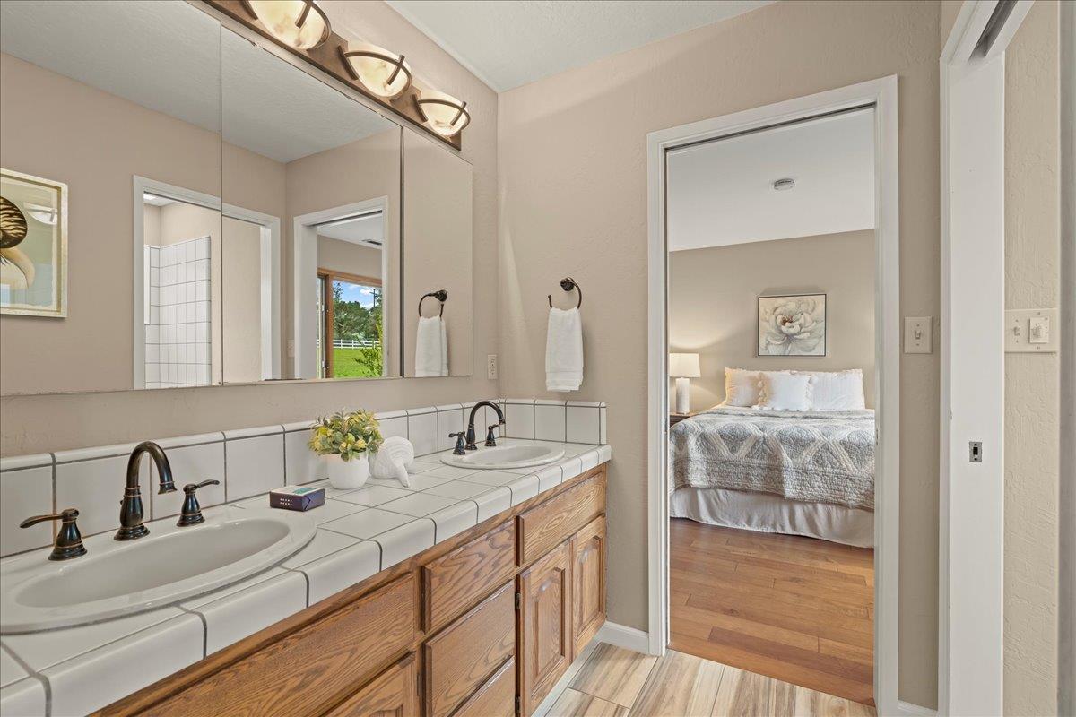 Detail Gallery Image 29 of 66 For 24360 Loma Prieta Ave, Los Gatos,  CA 95033 - 4 Beds | 3/1 Baths