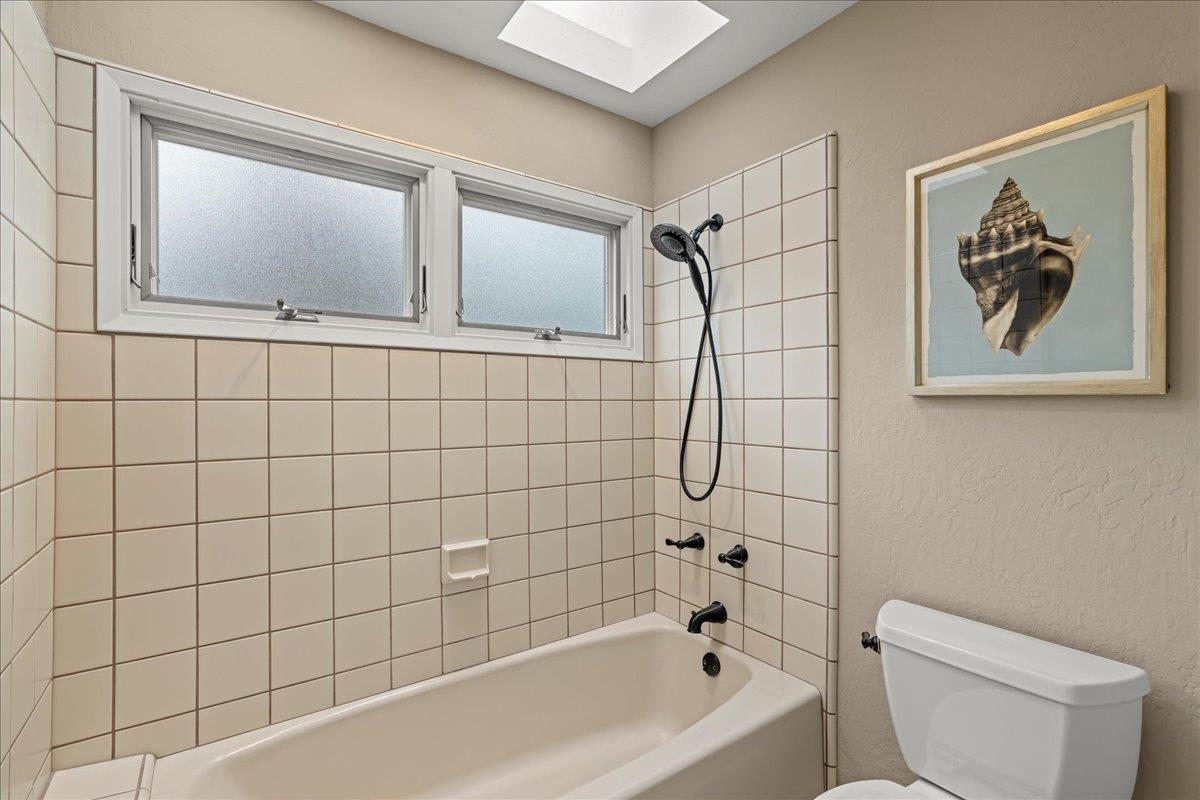 Detail Gallery Image 30 of 66 For 24360 Loma Prieta Ave, Los Gatos,  CA 95033 - 4 Beds | 3/1 Baths