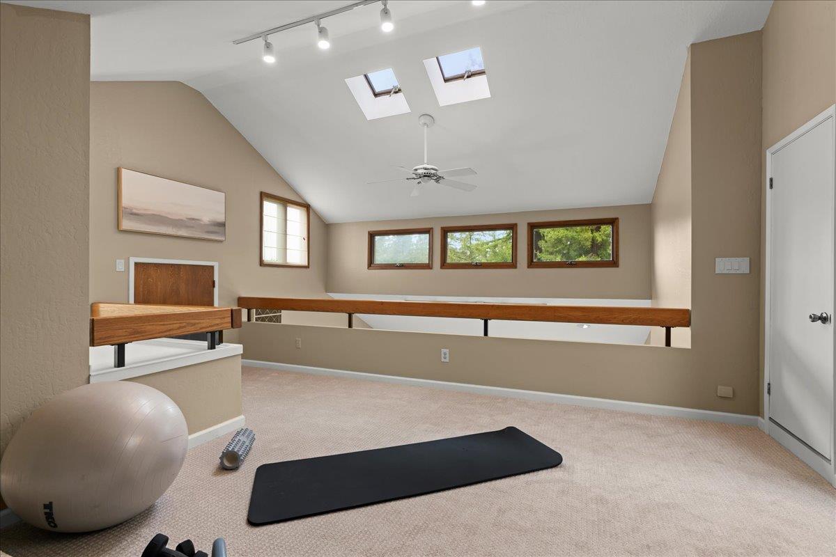 Detail Gallery Image 35 of 66 For 24360 Loma Prieta Ave, Los Gatos,  CA 95033 - 4 Beds | 3/1 Baths