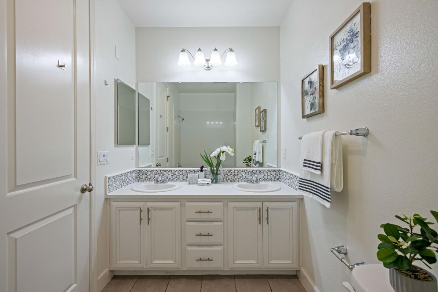 Detail Gallery Image 35 of 46 For 2067 Colony St, Mountain View,  CA 94043 - 4 Beds | 3/1 Baths
