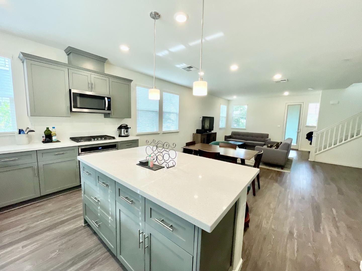 24500 Autumn Mist Way, Hayward, California 94544, 4 Bedrooms Bedrooms, ,3 BathroomsBathrooms,Residential,For Sale,24500 Autumn Mist Way,ML81965033