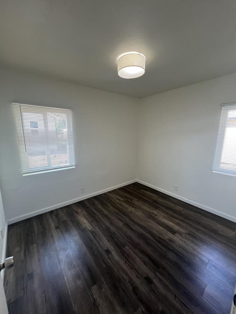 Detail Gallery Image 9 of 22 For 1036 Neal Rd, Sacramento,  CA 95838 - 2 Beds | 1 Baths