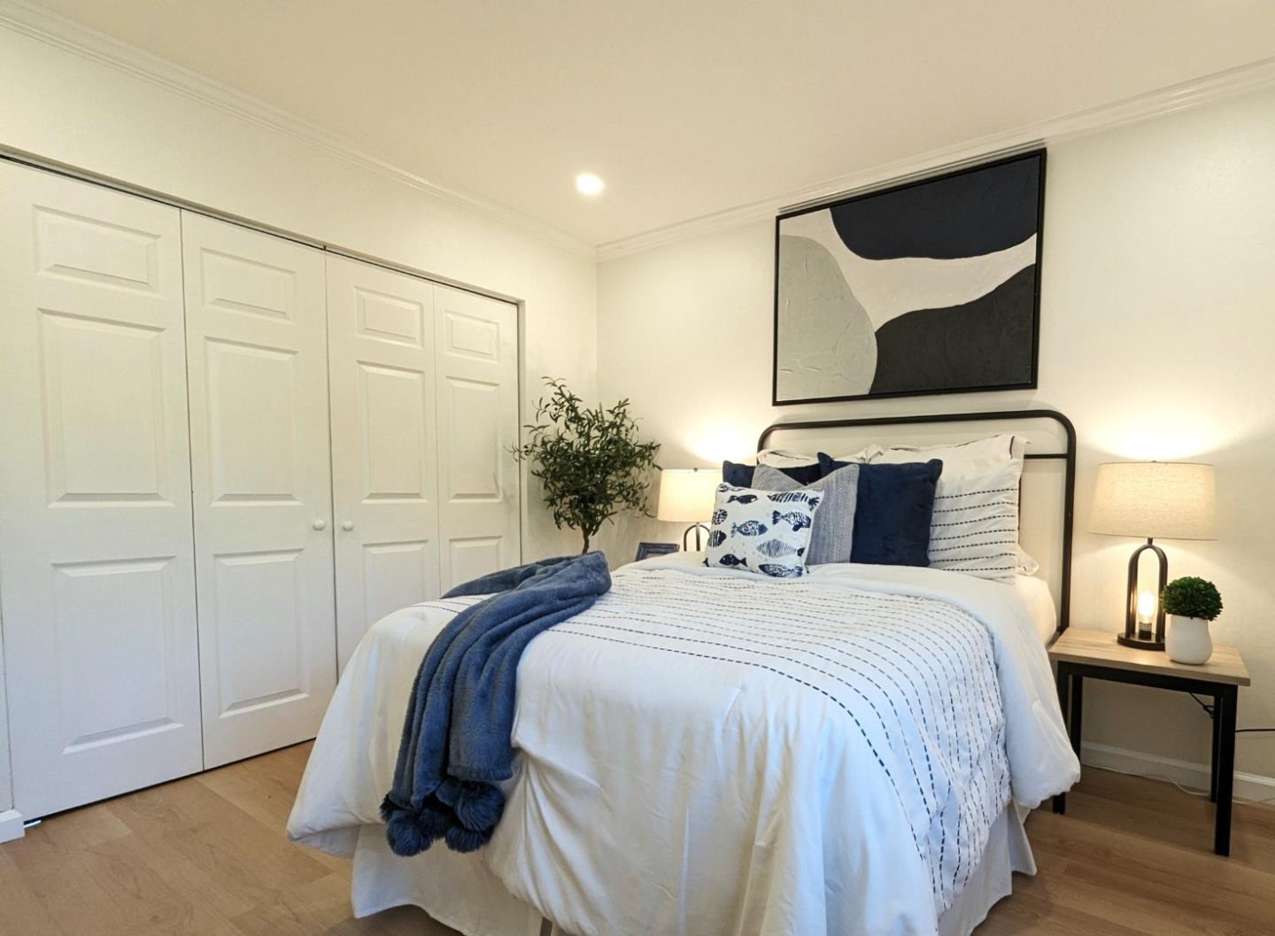 Detail Gallery Image 17 of 27 For 1921 Rock St #30,  Mountain View,  CA 94043 - 2 Beds | 1/1 Baths