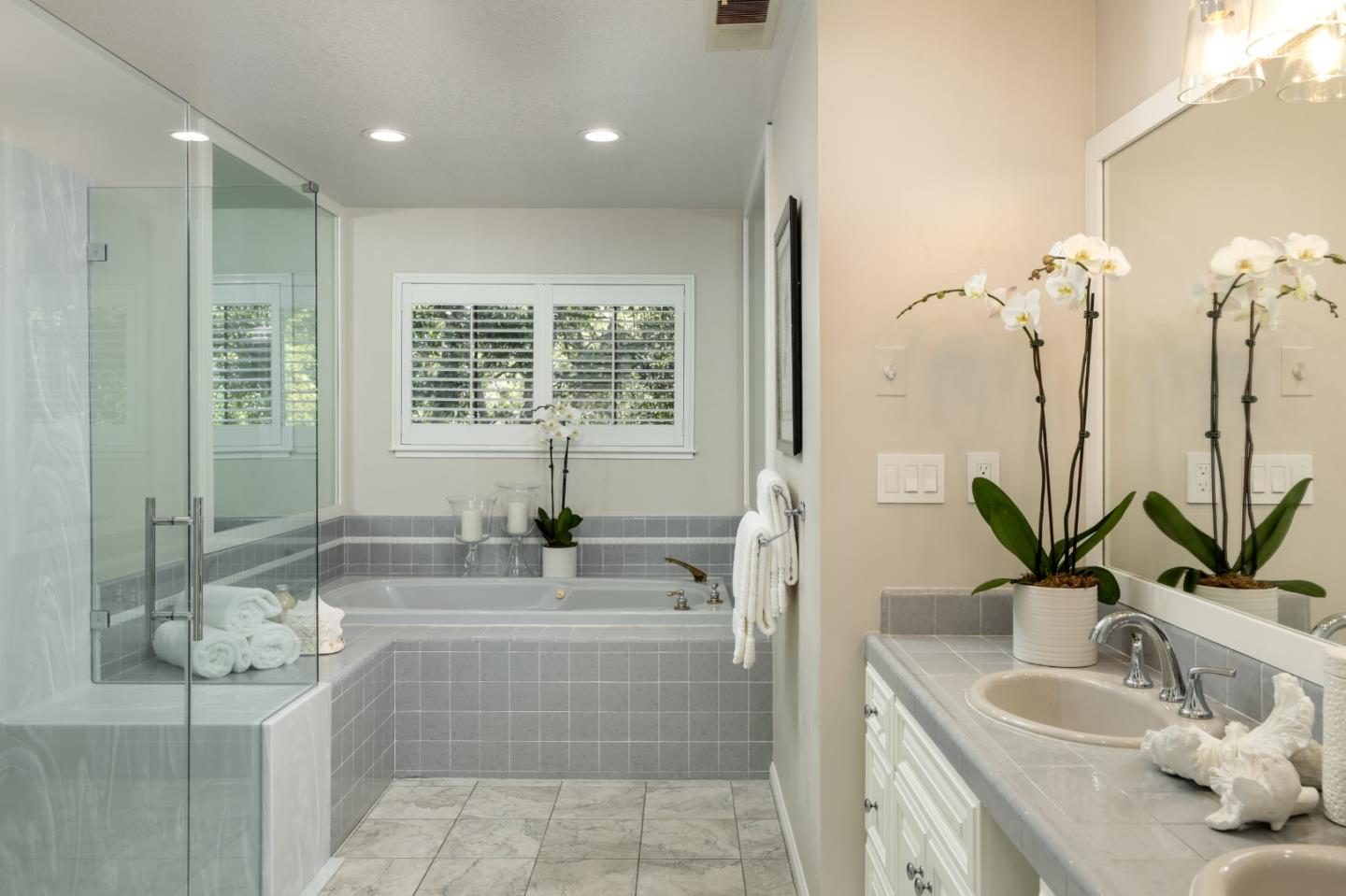 Detail Gallery Image 20 of 47 For 290 Fairway Dr, Half Moon Bay,  CA 94019 - 4 Beds | 3/1 Baths