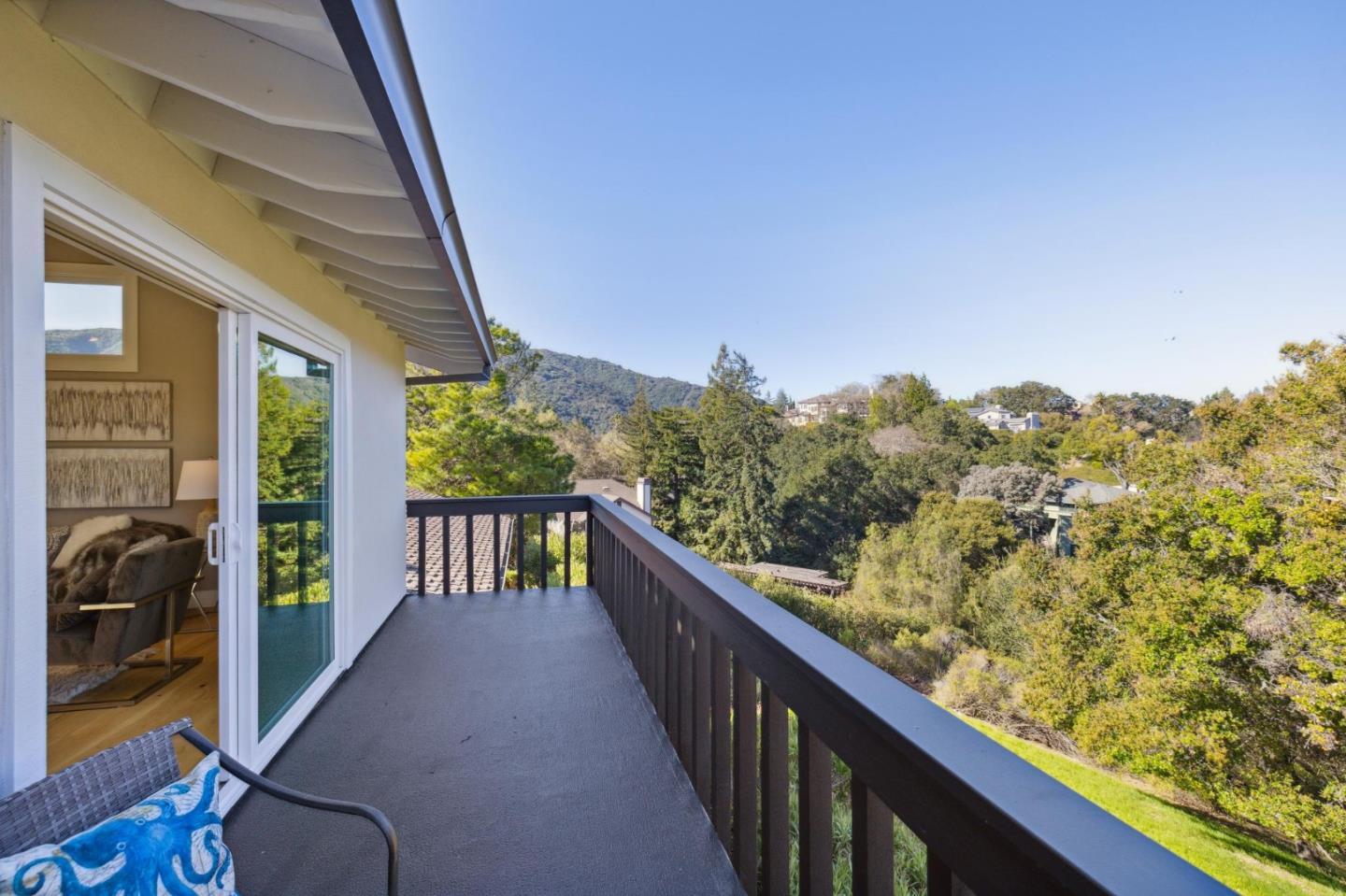 Detail Gallery Image 18 of 102 For 105 Auzerais Ct, Los Gatos,  CA 95032 - 6 Beds | 4/1 Baths