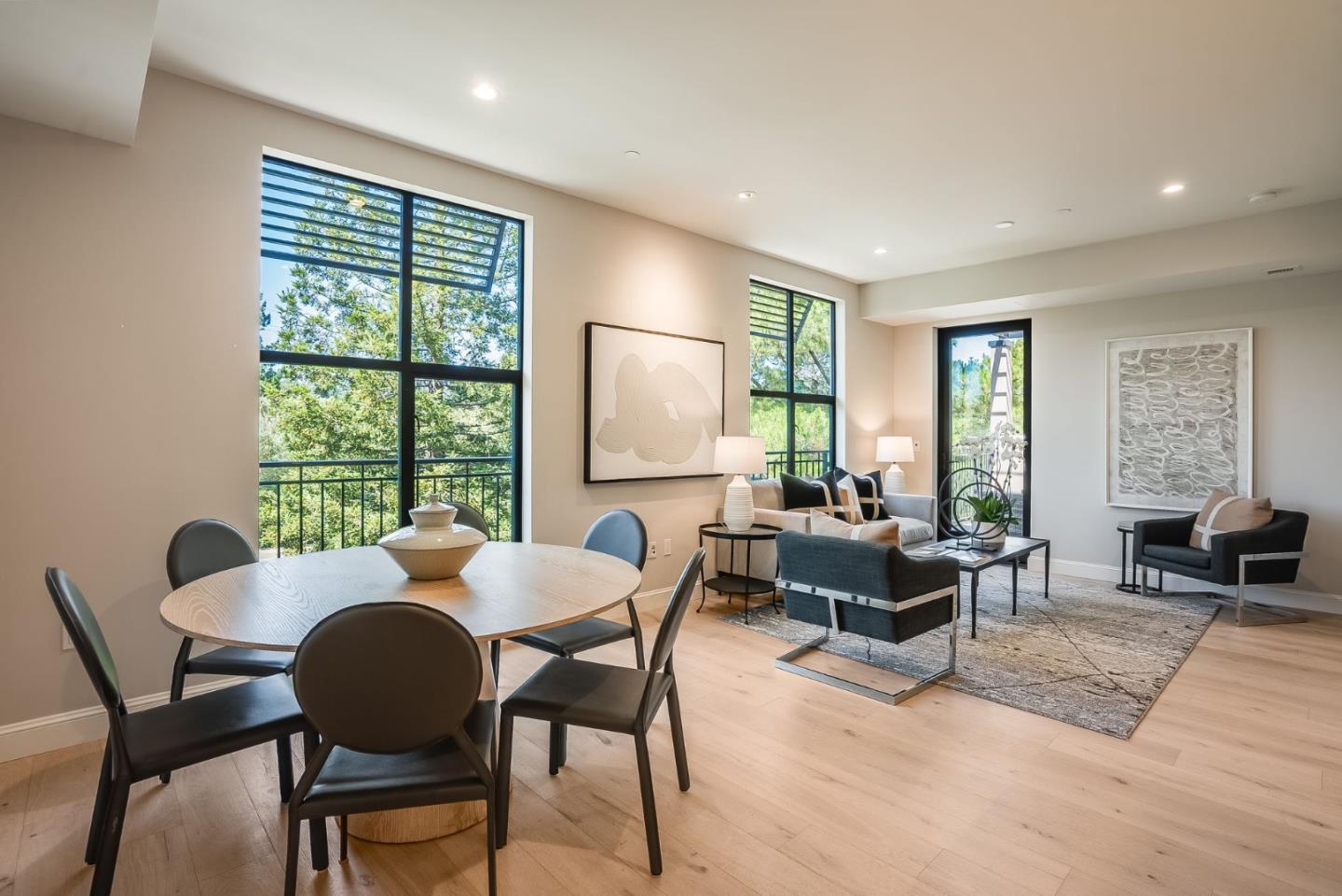 Detail Gallery Image 18 of 44 For 450 1st St #301,  Los Altos,  CA 94022 - 2 Beds | 2/1 Baths
