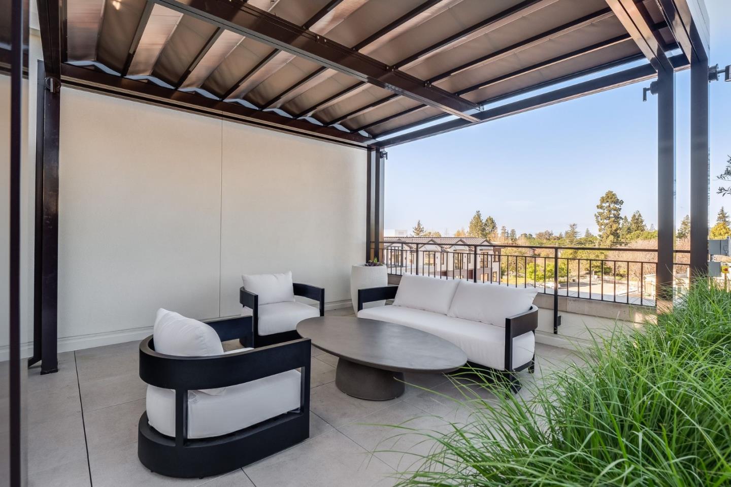Detail Gallery Image 38 of 44 For 450 1st St #301,  Los Altos,  CA 94022 - 2 Beds | 2/1 Baths