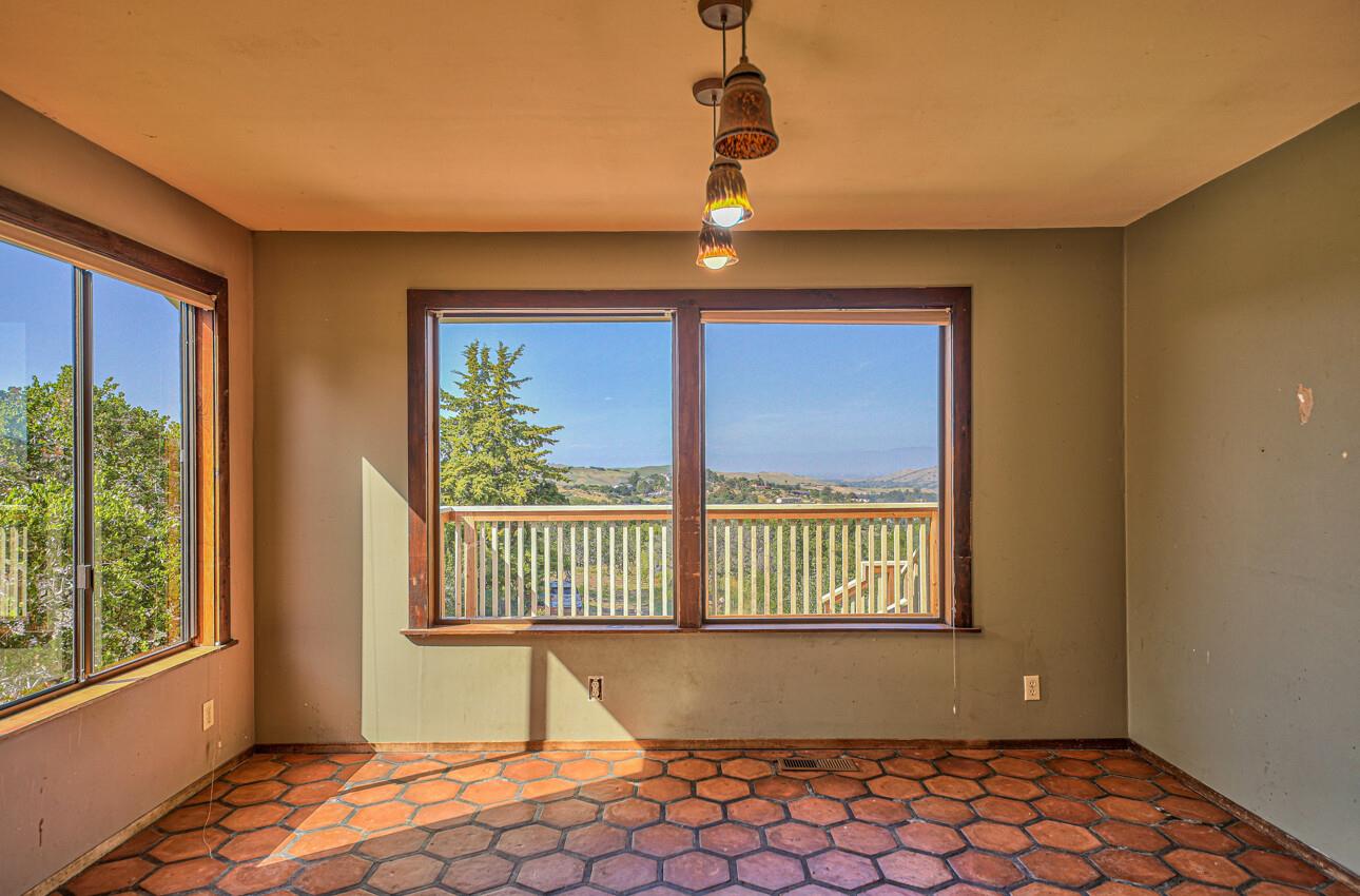 Detail Gallery Image 12 of 50 For 12885 Paseo Barranco, Salinas,  CA 93908 - 3 Beds | 3 Baths