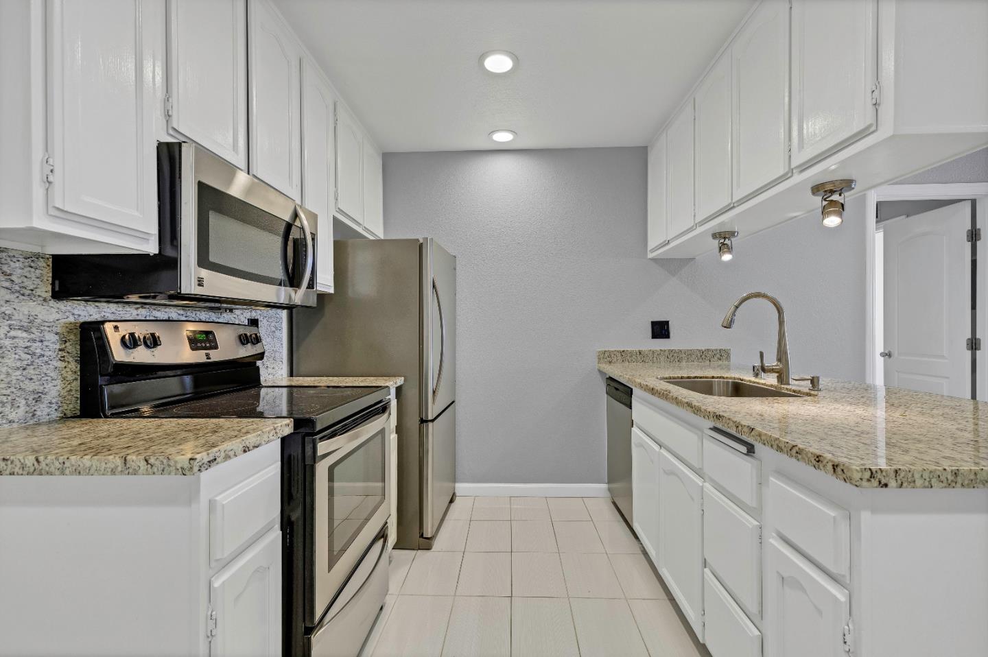 Detail Gallery Image 4 of 15 For 247 N Capitol Ave #263,  San Jose,  CA 95127 - 2 Beds | 1 Baths