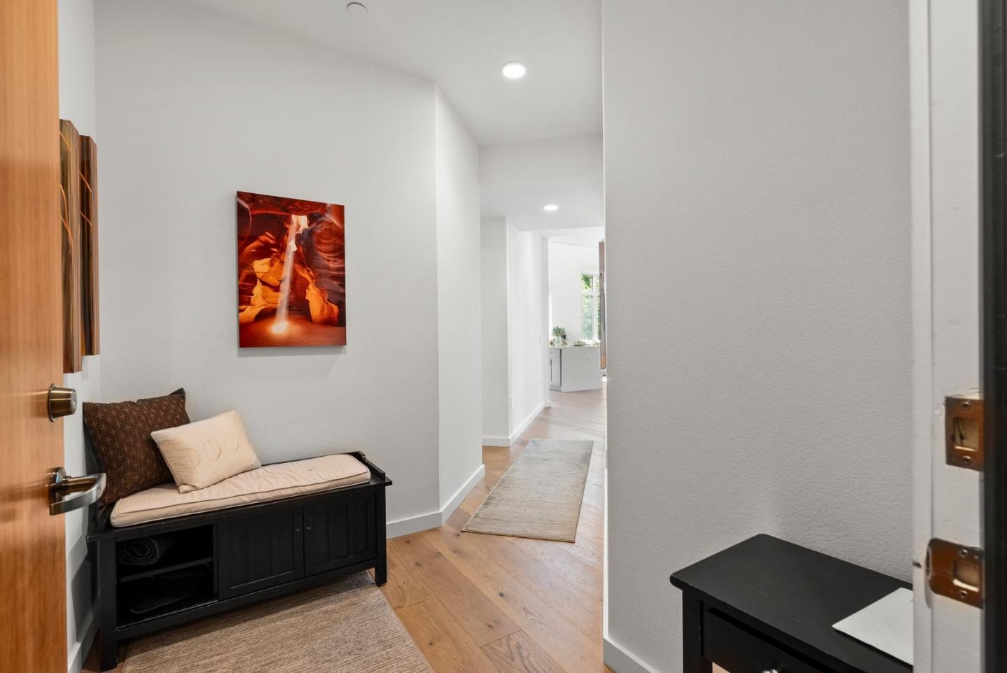 Detail Gallery Image 4 of 75 For 400 El Camino Real #402,  Belmont,  CA 94002 - 3 Beds | 2 Baths