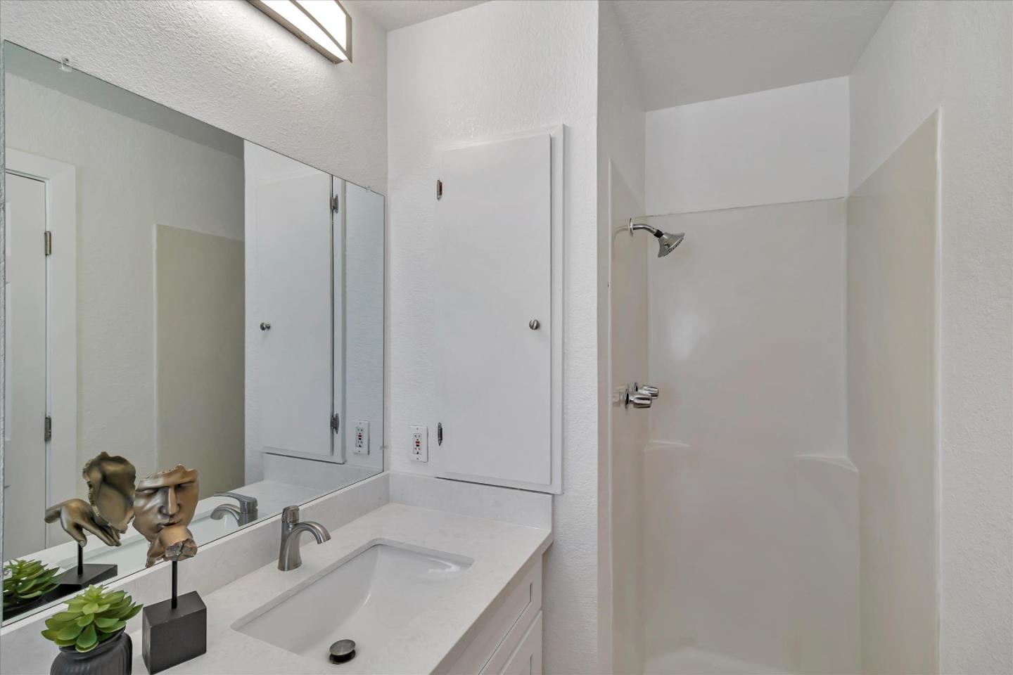 Detail Gallery Image 32 of 42 For 7576 Kirwin Ln, Cupertino,  CA 95014 - 4 Beds | 2 Baths