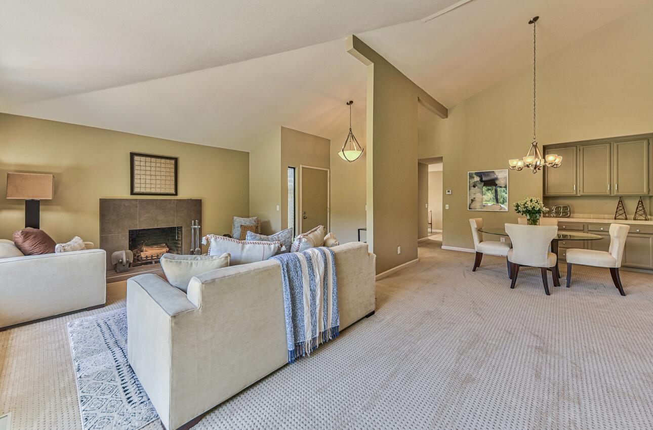Detail Gallery Image 10 of 38 For 3850 Rio Rd #56,  Carmel,  CA 93923 - 2 Beds | 2 Baths