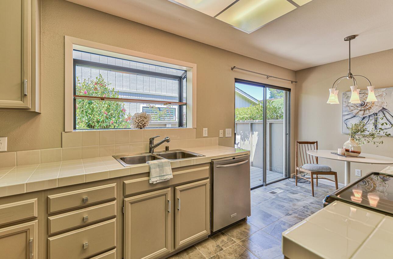 Detail Gallery Image 16 of 38 For 3850 Rio Rd #56,  Carmel,  CA 93923 - 2 Beds | 2 Baths