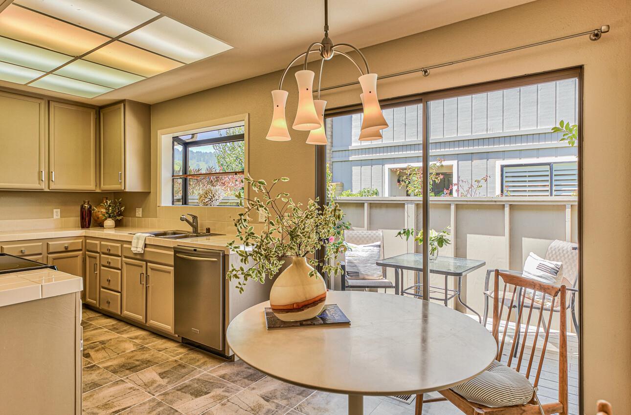Detail Gallery Image 19 of 38 For 3850 Rio Rd #56,  Carmel,  CA 93923 - 2 Beds | 2 Baths
