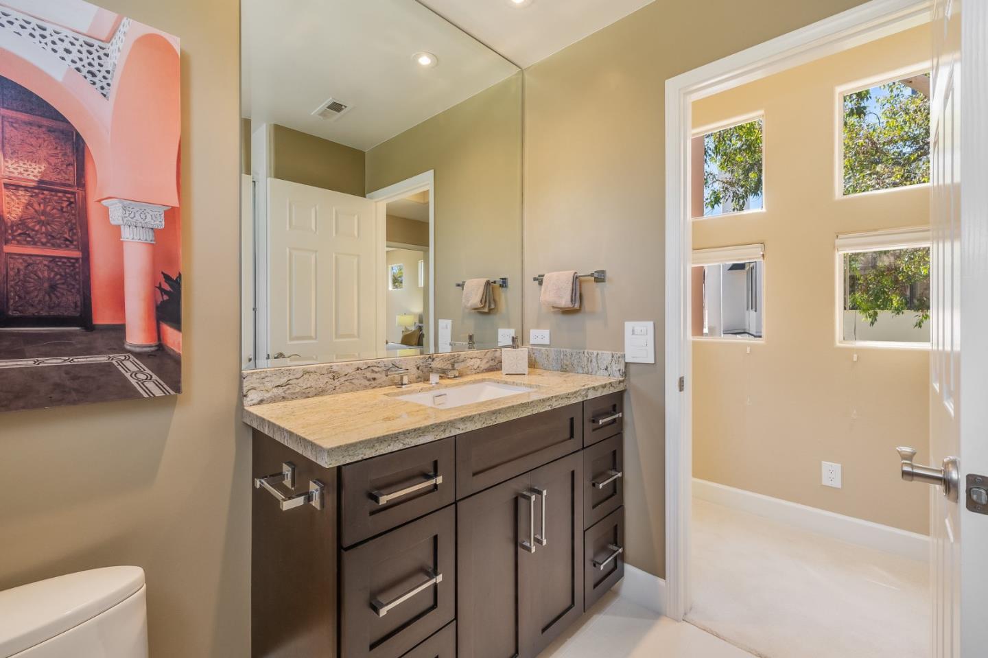 Detail Gallery Image 41 of 52 For 840 Lakeshore Dr, Redwood Shores,  CA 94065 - 3 Beds | 2/1 Baths
