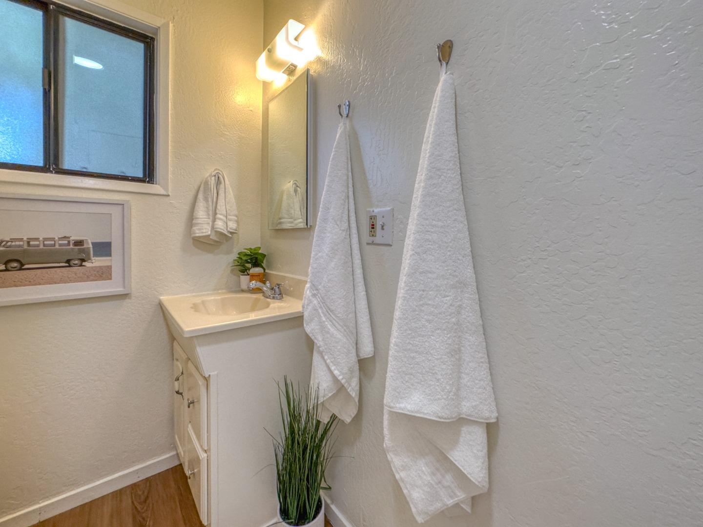 Detail Gallery Image 25 of 35 For 421 Park Dr, Aptos,  CA 95003 - 2 Beds | 1 Baths