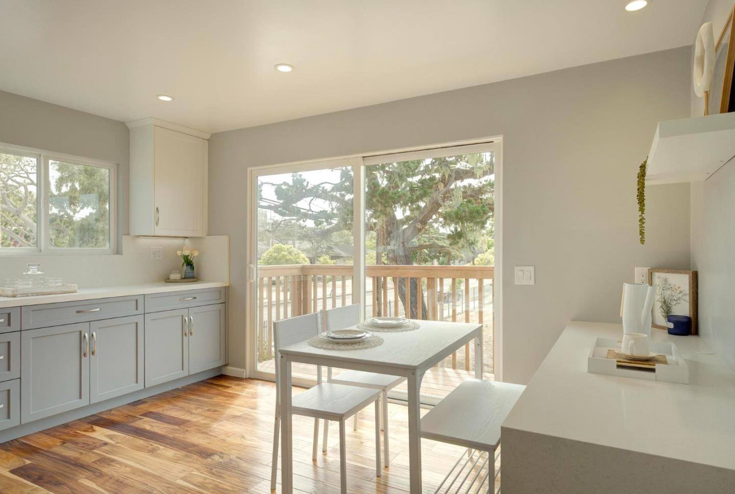 Detail Gallery Image 12 of 33 For 488 Junipero Ave, Pacific Grove,  CA 93950 - 3 Beds | 2 Baths