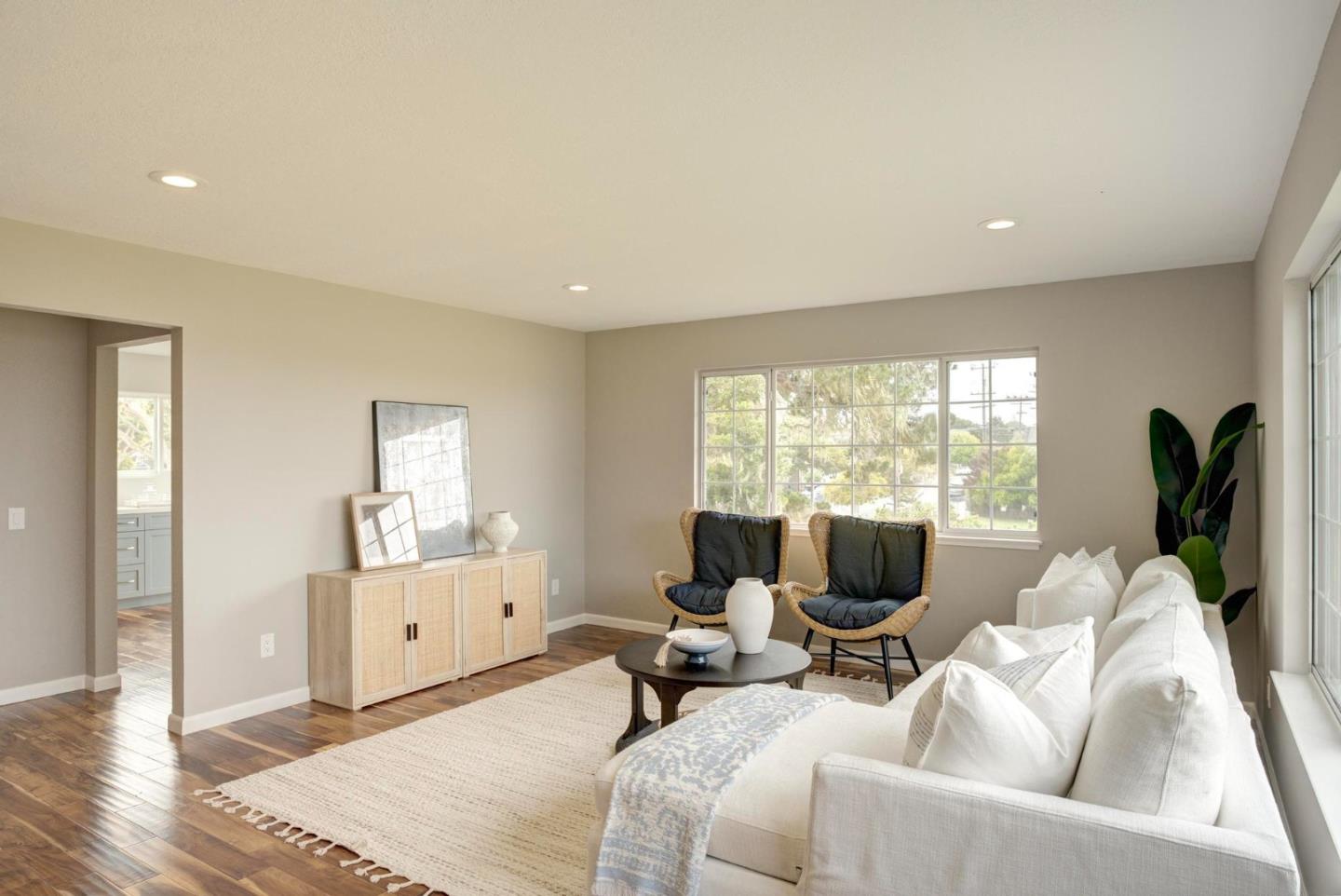 Detail Gallery Image 8 of 33 For 488 Junipero Ave, Pacific Grove,  CA 93950 - 3 Beds | 2 Baths