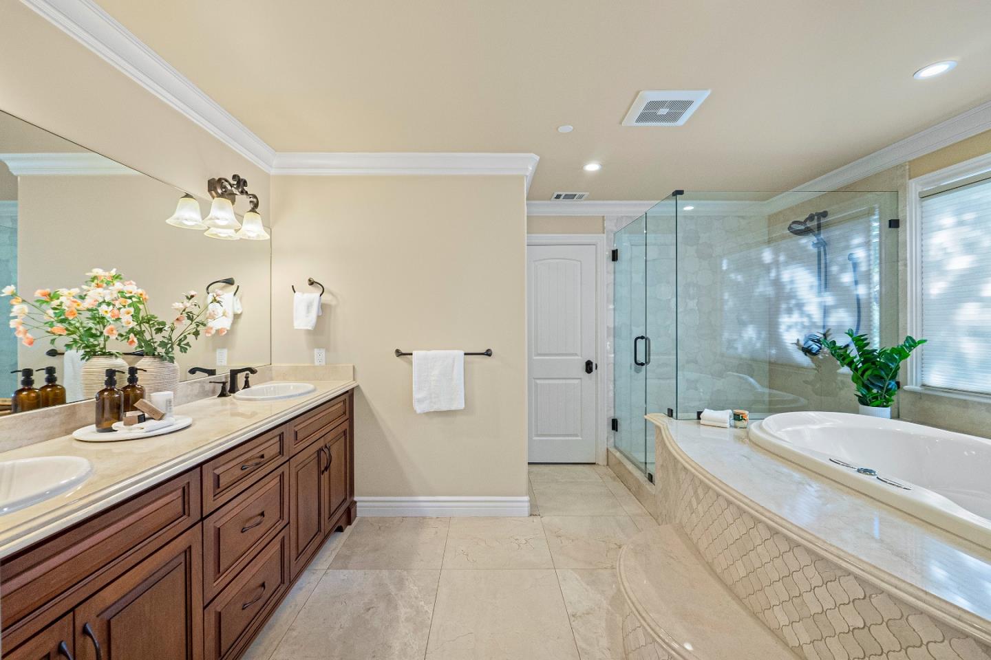 Detail Gallery Image 39 of 68 For 15090 Park Dr, Saratoga,  CA 95070 - 4 Beds | 3/1 Baths