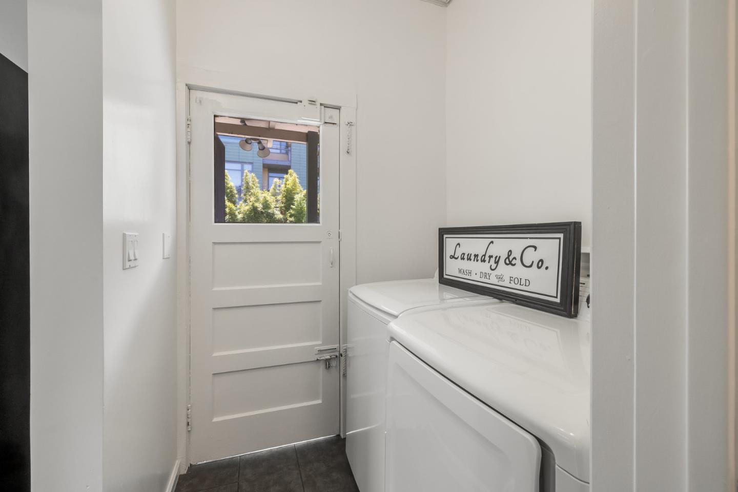 Detail Gallery Image 22 of 43 For 119 7th St, Oakland,  CA 94607 - 3 Beds | 2 Baths