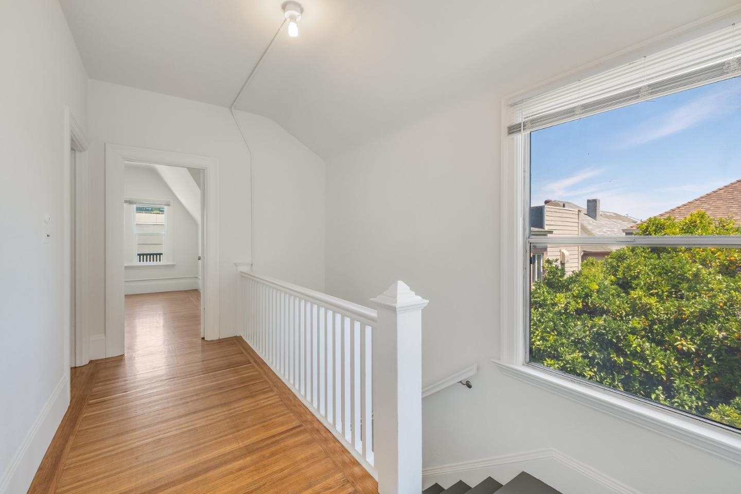 Detail Gallery Image 24 of 43 For 119 7th St, Oakland,  CA 94607 - 3 Beds | 2 Baths