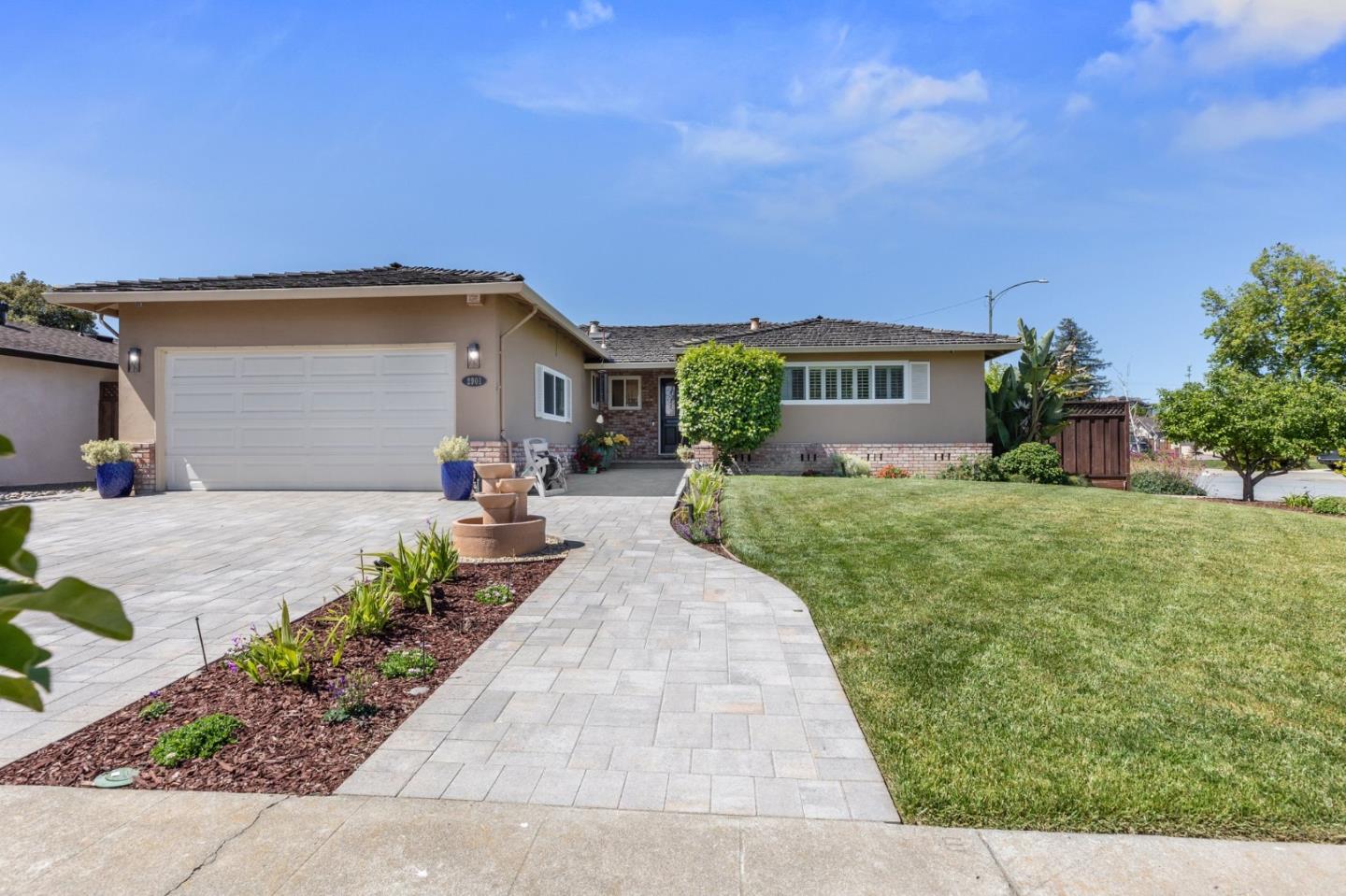Detail Gallery Image 1 of 56 For 2901 Hidalgo Ct, San Jose,  CA 95125 - 3 Beds | 2/1 Baths