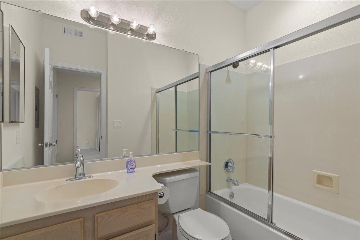 Detail Gallery Image 12 of 23 For 209 Anderly Ct #21,  Hayward,  CA 94541 - 2 Beds | 2 Baths