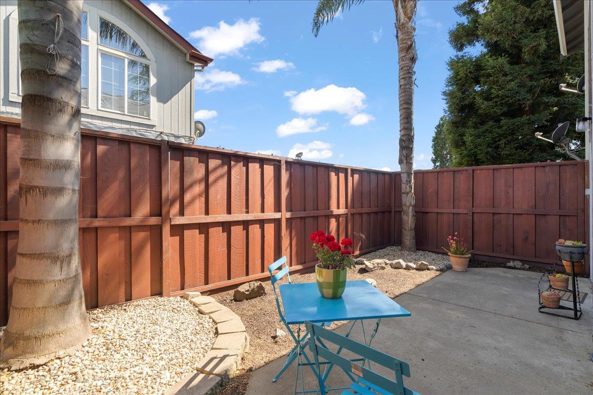 Detail Gallery Image 21 of 23 For 209 Anderly Ct #21,  Hayward,  CA 94541 - 2 Beds | 2 Baths