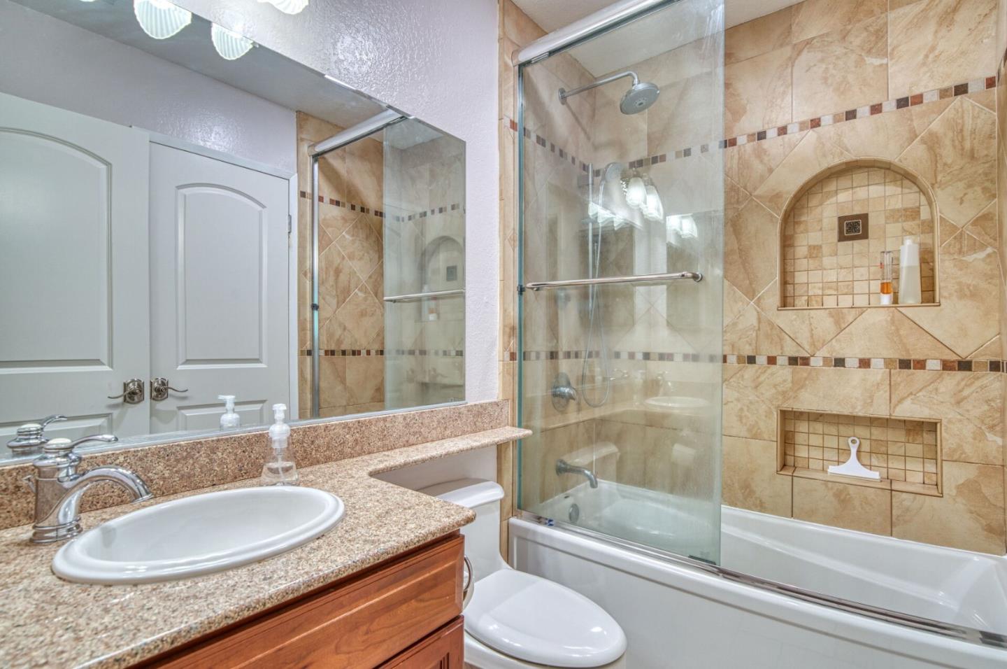 Detail Gallery Image 23 of 32 For 1351 Terra Nova Blvd, Pacifica,  CA 94044 - 2 Beds | 1/1 Baths