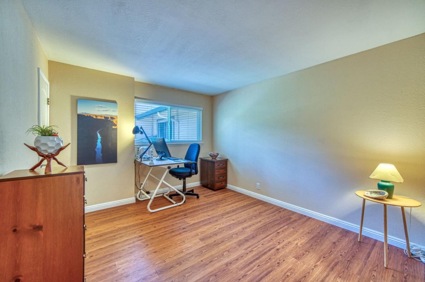 Detail Gallery Image 24 of 32 For 1351 Terra Nova Blvd, Pacifica,  CA 94044 - 2 Beds | 1/1 Baths