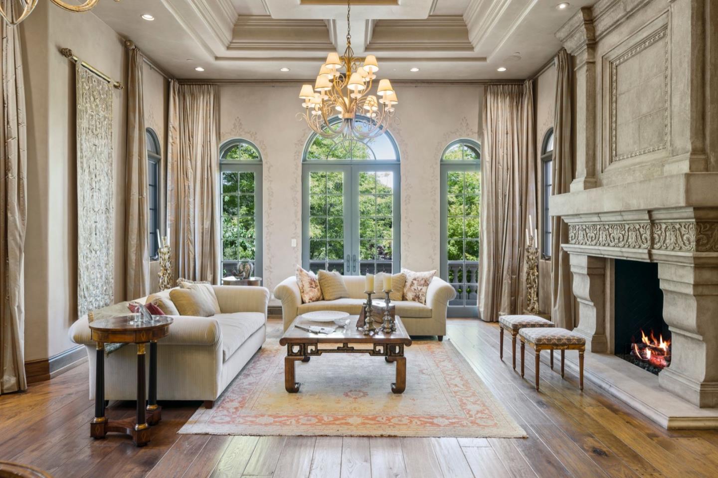 Detail Gallery Image 12 of 82 For 25751 Elena Rd, Los Altos Hills,  CA 94022 - 6 Beds | 8/1 Baths