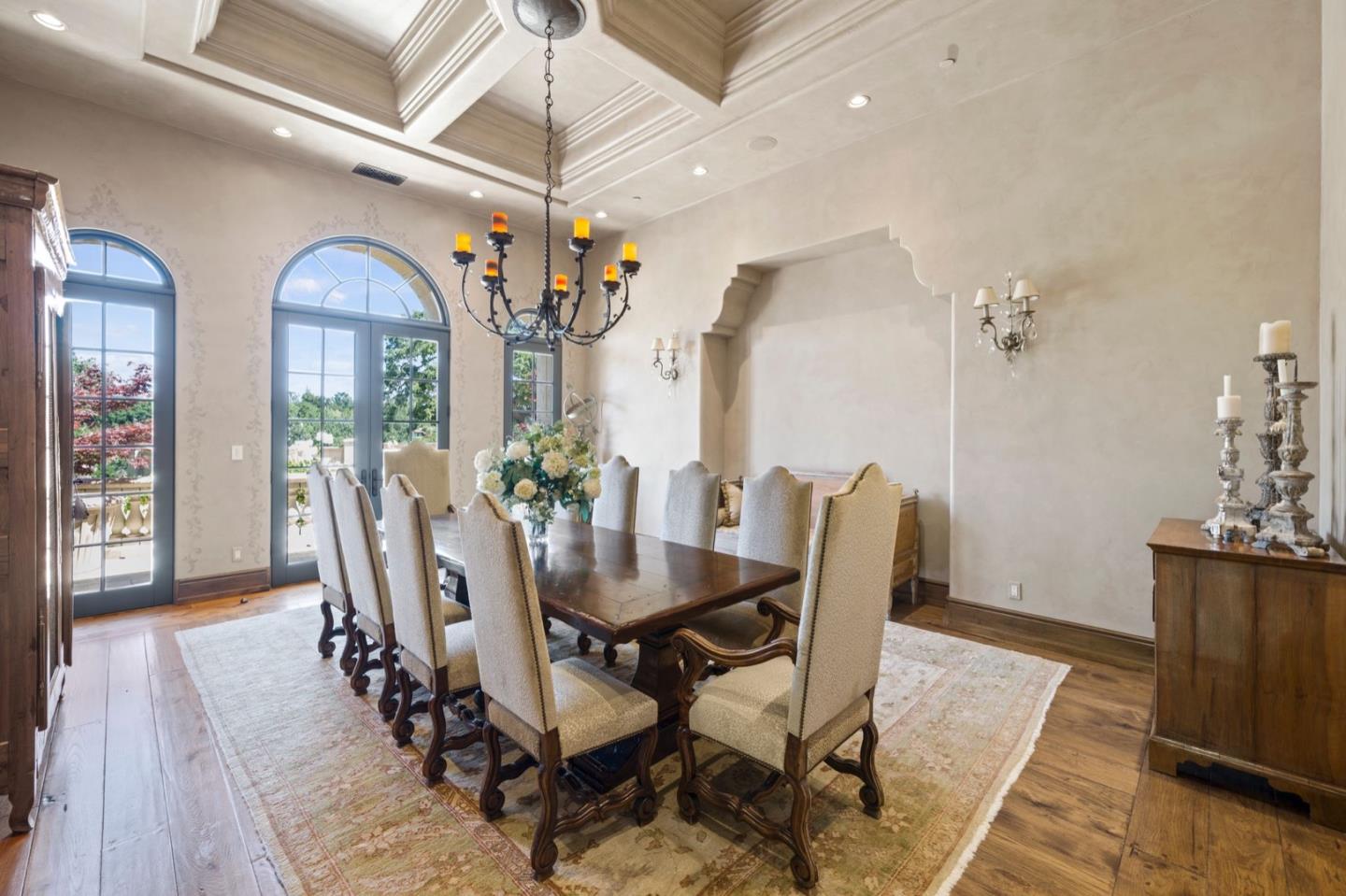 Detail Gallery Image 15 of 82 For 25751 Elena Rd, Los Altos Hills,  CA 94022 - 6 Beds | 8/1 Baths