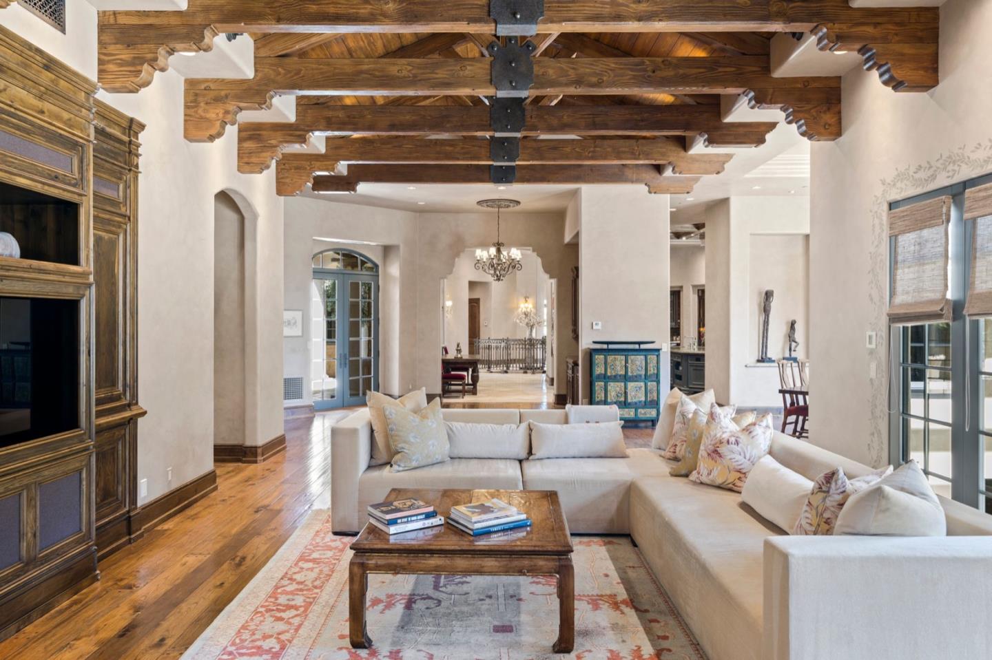 Detail Gallery Image 22 of 82 For 25751 Elena Rd, Los Altos Hills,  CA 94022 - 6 Beds | 8/1 Baths