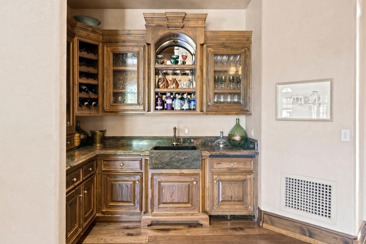 Detail Gallery Image 27 of 82 For 25751 Elena Rd, Los Altos Hills,  CA 94022 - 6 Beds | 8/1 Baths