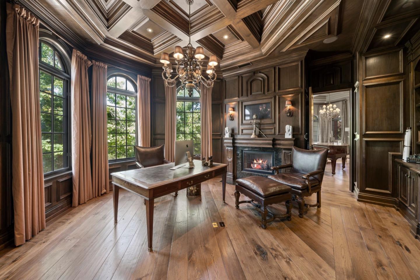 Detail Gallery Image 31 of 82 For 25751 Elena Rd, Los Altos Hills,  CA 94022 - 6 Beds | 8/1 Baths