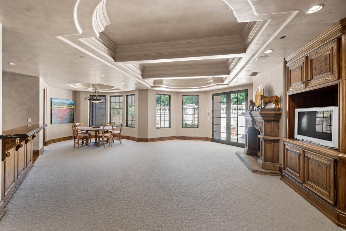 Detail Gallery Image 49 of 82 For 25751 Elena Rd, Los Altos Hills,  CA 94022 - 6 Beds | 8/1 Baths