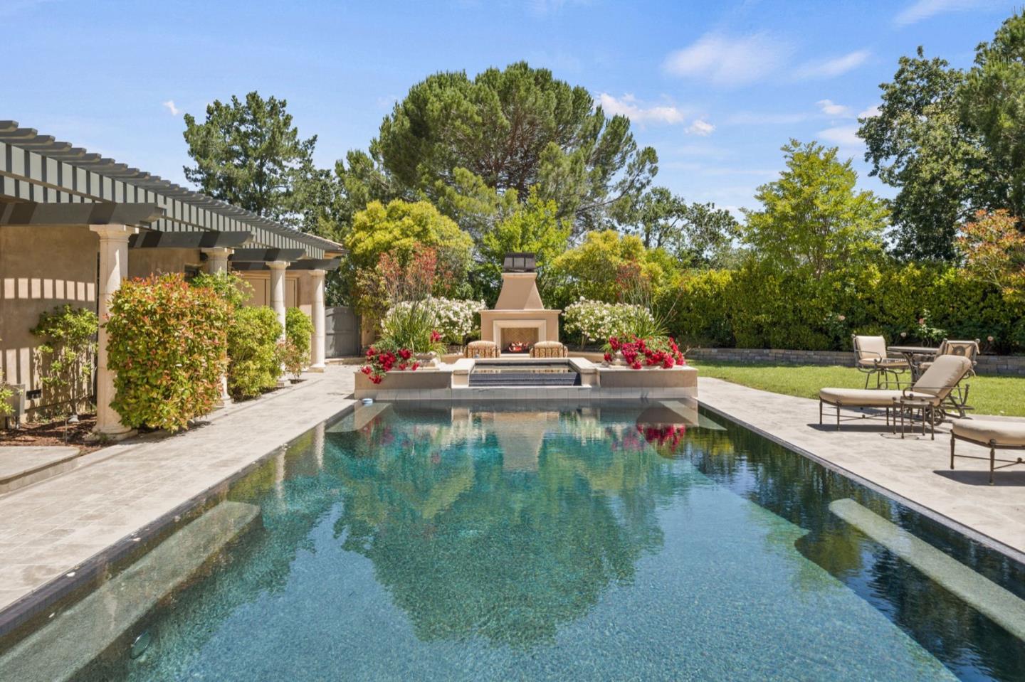 Detail Gallery Image 53 of 82 For 25751 Elena Rd, Los Altos Hills,  CA 94022 - 6 Beds | 8/1 Baths